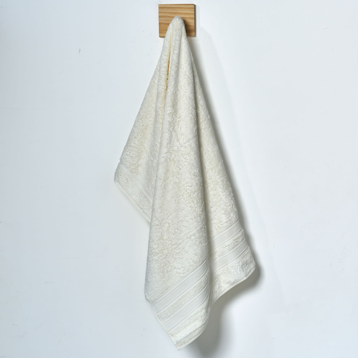 03-15-0009-Toalha-Banho-Magnifique-Marfim-001