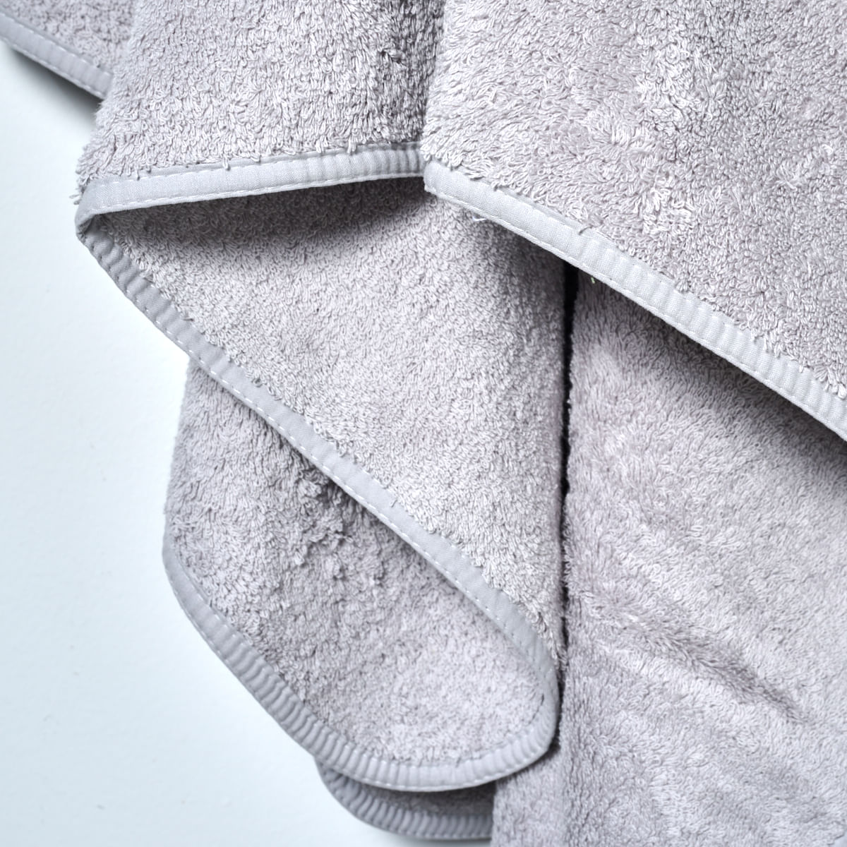 08-02-0019-Toalha-Banho-Lisboa-Portuguesa-Cinza-002