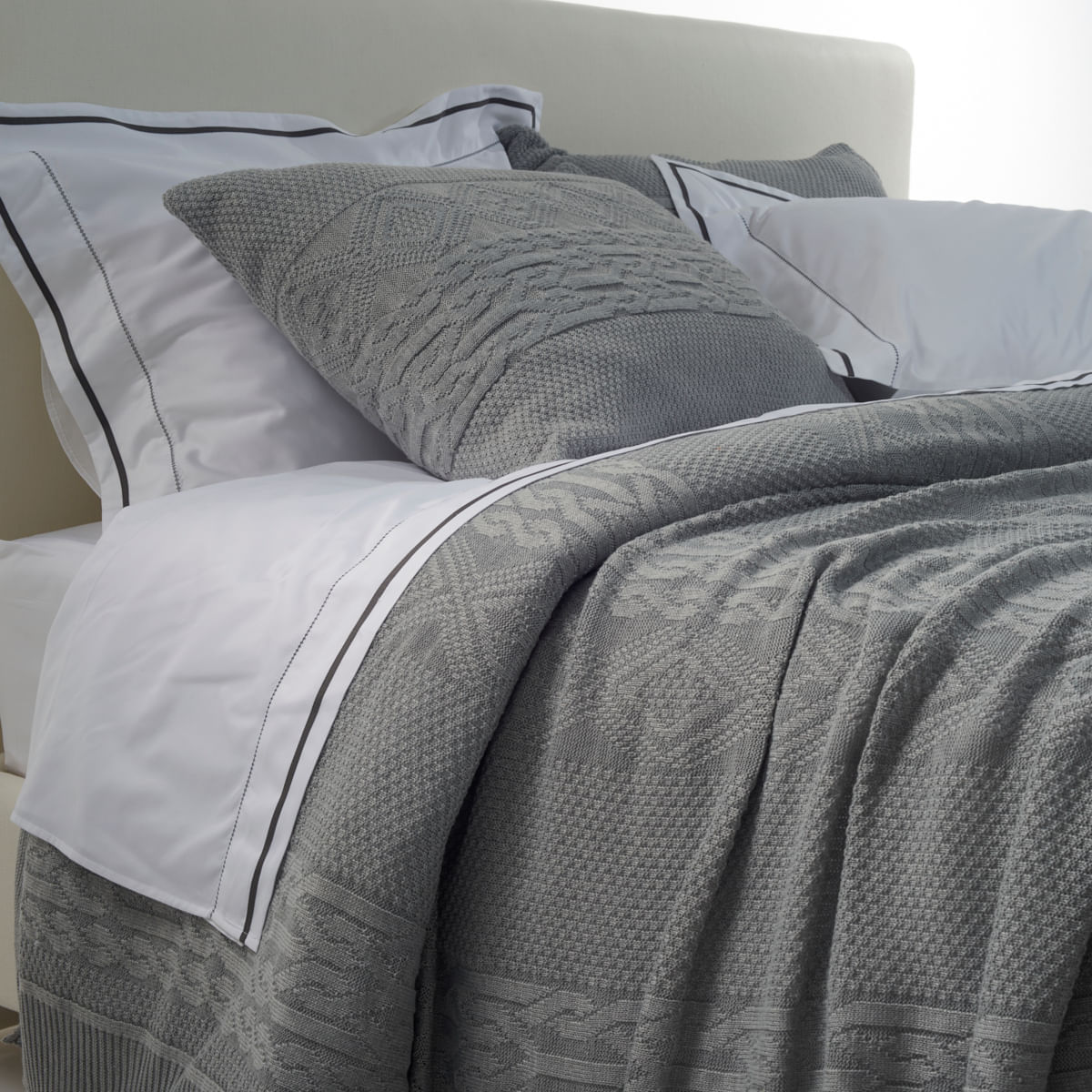 01-10-2370-Jogo-de-Lencol-Caminare-Branco-Cinza